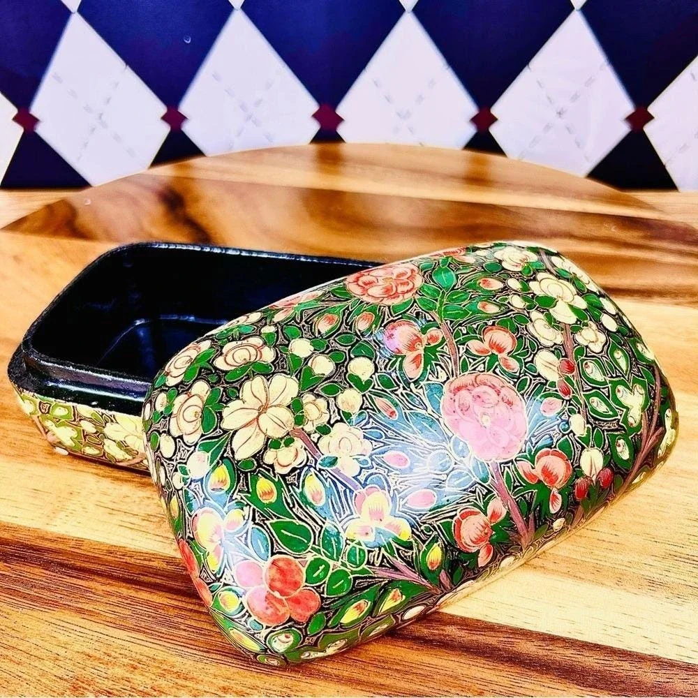 Boho‎ Lacquer Lidded Box Handpainted Kashmiri: Florals Gold, Red Green India 7